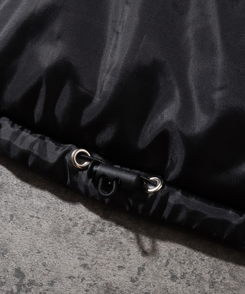 welise(ウェライズ)の「【welise/ウェライズ】アーティフィシャルレザー オーバーサイズボリュームファイバーダウンジャケット(ダウンジャケット/コート・メンズ・オフホワイト/ブラック・L/M)」の18枚目の写真