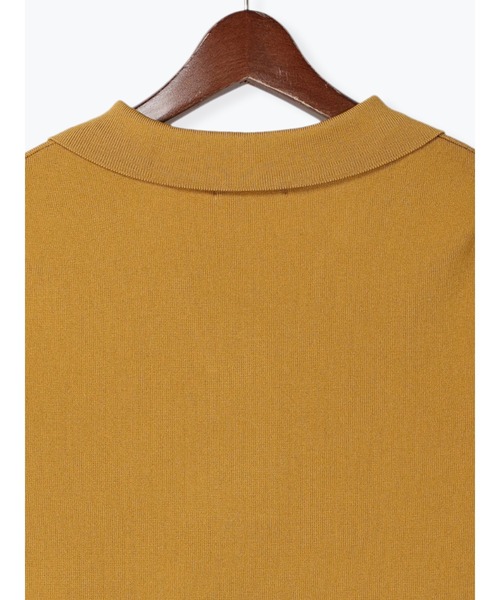 Te chichi(テチチ)の「パール釦スキッパーニットポロシャツ(ニット/セーター・レディース・ブラック/イエロー/オフホワイト・F)」の6枚目の写真