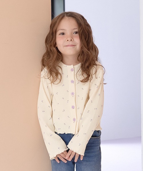 Lycee mine（リセマイン）の「アソートテレコカーディガン（Tシャツ/カットソー・キッズ・ミント/グレイッシュベージュ/アイボリー/ピンク/ブラック/グレー/レッド/エメラルド・150cm/130cm/110cm/140cm/120cm/100cm）」の4枚目の写真