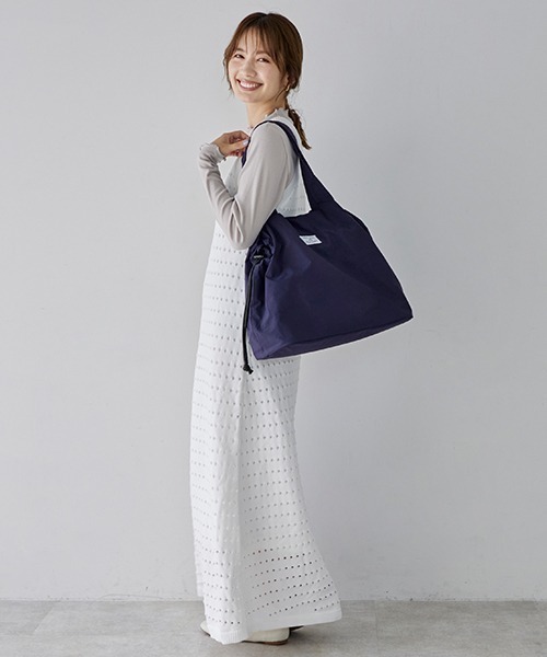 petit main(プティマイン)の「【WEB限定】【プティプラ】ママパパ巾着トートバッグ(トートバッグ・レディース・ネイビー・FREE)」の4枚目の写真