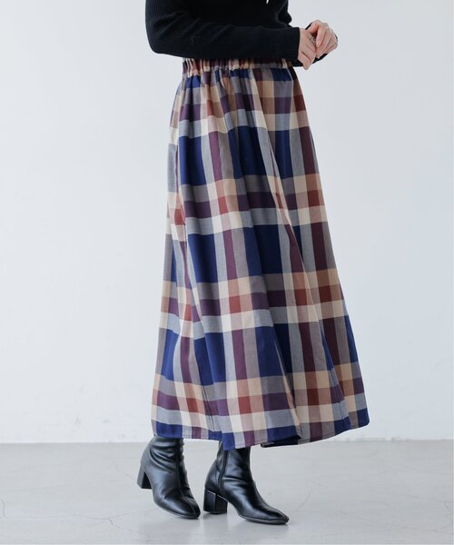 frames RAY CASSIN（フレームスレイカズン）の「秋冬コーデに活躍まちがいなし。ビッグチェックスカート（スカート・レディース・ブラウン系/グリーン系/ブルー系/パープル系/ベージュ系・FREE）」の21枚目の写真