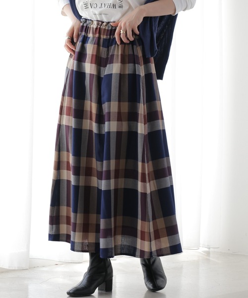 frames RAY CASSIN（フレームスレイカズン）の「秋冬コーデに活躍まちがいなし。ビッグチェックスカート（スカート・レディース・ブラウン系/グリーン系/ブルー系/パープル系/ベージュ系・FREE）」の6枚目の写真