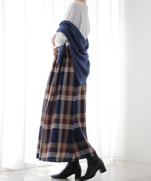 frames RAY CASSIN（フレームスレイカズン）の「秋冬コーデに活躍まちがいなし。ビッグチェックスカート（スカート・レディース・ブラウン系/グリーン系/ブルー系/パープル系/ベージュ系・FREE）」の10枚目の写真