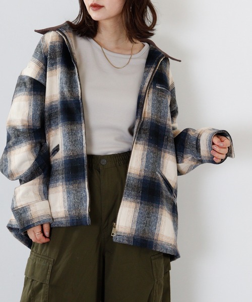 FUNALIVE(ファンアライブ)の「PAGE ONE ひまわりオイル加工クルーネック長袖(Tシャツ/カットソー・レディース・チャコール/ベージュ/ボルドー/パープル/ブラック/グリーン・LL/L/M)」の15枚目の写真
