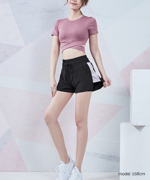 【 】ジムに!半袖クロップドTシャツ★国内発関税込 セール】クロップド丈半袖トップ タンクトップ インナー ヨガ