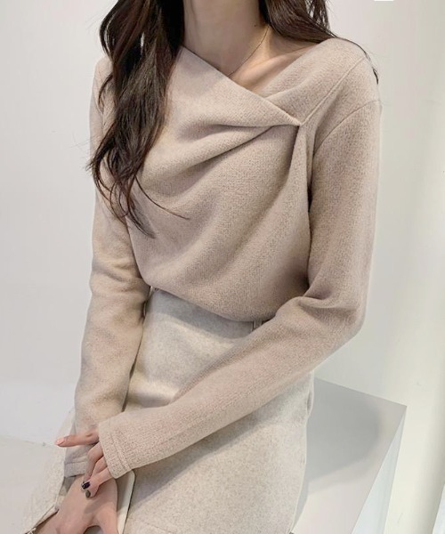 Achic(アシック)の「長袖トップス やわらか秋冬トップス(Tシャツ/カットソー・レディース・ホワイト/ブラック/ブルー/ピンクベージュ・M)」の4枚目の写真
