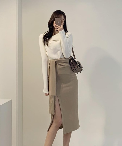 Achic(アシック)の「長袖トップス やわらか秋冬トップス(Tシャツ/カットソー・レディース・ホワイト/ブラック/ブルー/ピンクベージュ・M)」の20枚目の写真