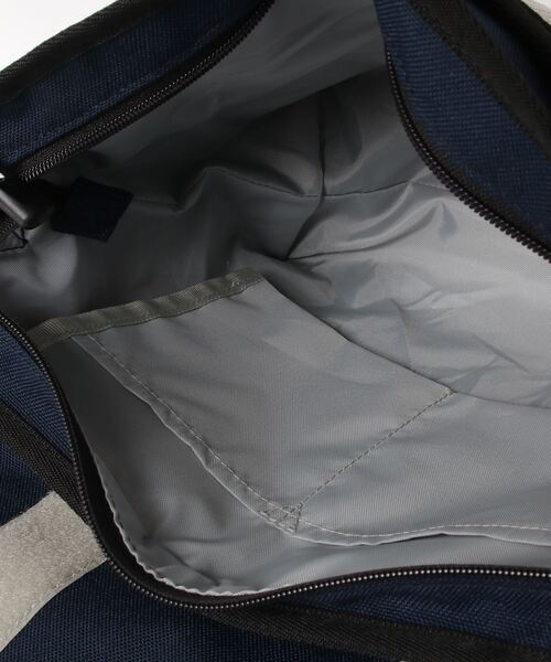 OUTDOOR PRODUCTS（アウトドアプロダクツ）の「OUTDOOR PRODUCTS / CLASSIC MINI MESSENGER BAG　クラシック ミニメッセンジャー バッグ（メッセンジャーバッグ・メンズ・ブラック系その他/ネイビー系・FREE）」の5枚目の写真