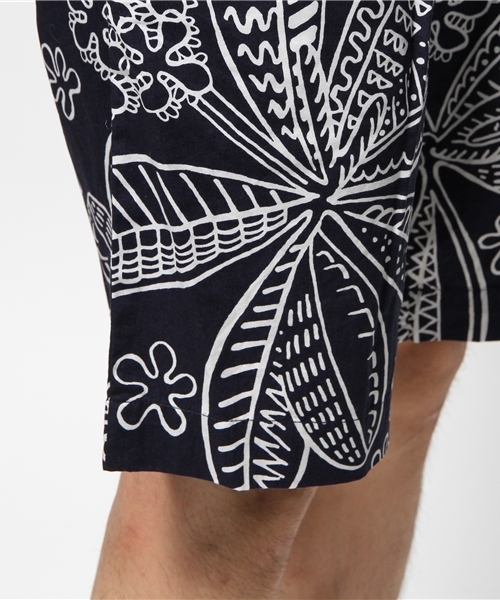 EDIFICE（エディフィス）の「◇イオラニベッチュウ インプリーツ ショーツ（その他パンツ・メンズ・ホワイト/ネイビー・44/48/46）」の9枚目の写真