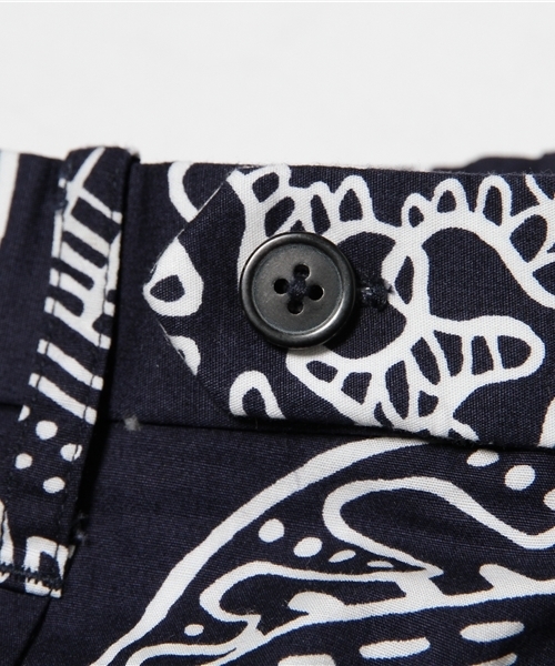 EDIFICE（エディフィス）の「◇イオラニベッチュウ インプリーツ ショーツ（その他パンツ・メンズ・ホワイト/ネイビー・44/48/46）」の11枚目の写真