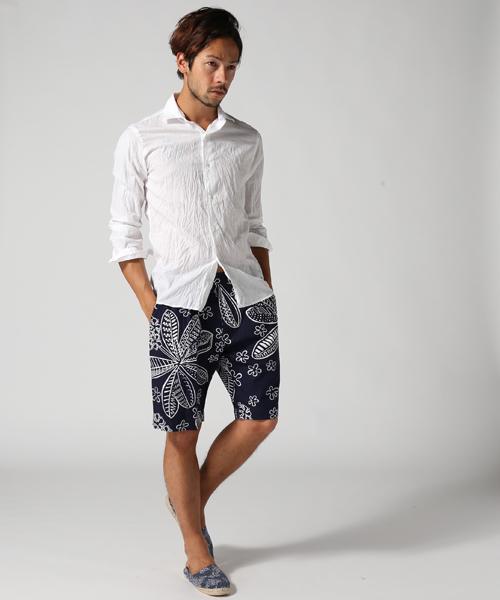 EDIFICE（エディフィス）の「◇イオラニベッチュウ インプリーツ ショーツ（その他パンツ・メンズ・ホワイト/ネイビー・44/48/46）」の15枚目の写真