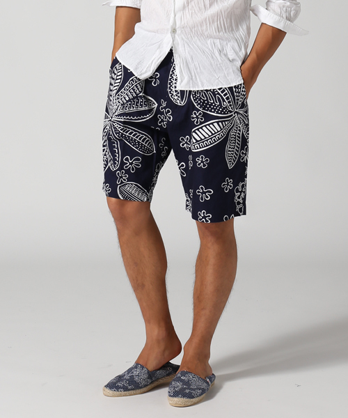 EDIFICE（エディフィス）の「◇イオラニベッチュウ インプリーツ ショーツ（その他パンツ・メンズ・ホワイト/ネイビー・44/48/46）」の17枚目の写真