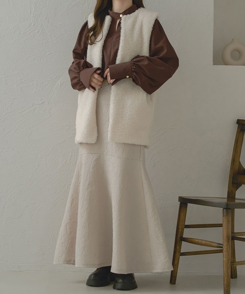 Ambre Neige(アンブルネージュ)の「【前後2WAY】フェイクスウェードボリュームブラウス/【WEB/EC限定商品】(シャツ/ブラウス・レディース・ベージュ/ダークブラウン/アイボリー・FREE)」の13枚目の写真