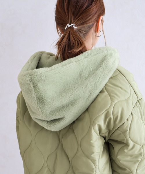 Social GIRL（ソーシャルガール）の「ファーフード付きキルトブルゾン（ブルゾン・レディース・グレー/ブラック/モカ/カーキ/ホワイト・M/L/LL）」の15枚目の写真