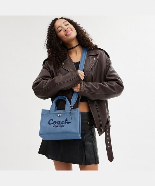 COACH（コーチ）の「カーゴ トート 26（トートバッグ・レディース・ブルー系その他・ONE）」の8枚目の写真