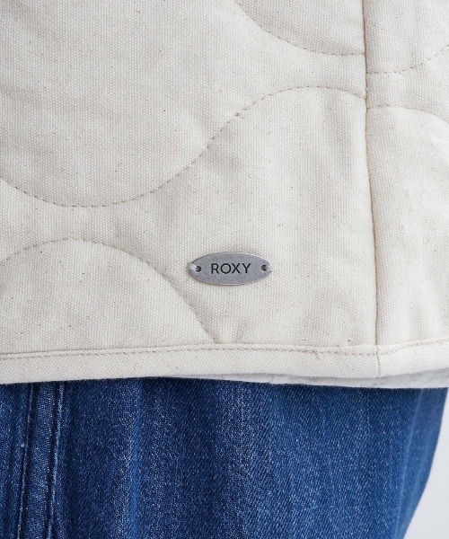 ROXY(ロキシー)の「QUILTED VEST/ロキシーキルティングデザインベスト(ベスト・レディース・カーキ/ホワイト・MEDIUM/LARGE/SMALL)」の11枚目の写真