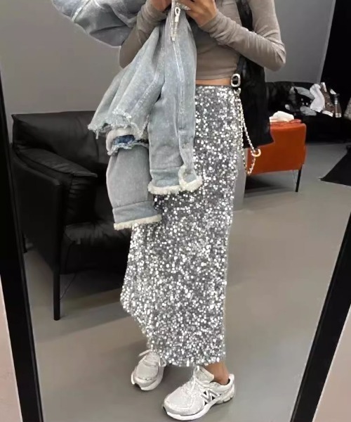 LAC-VERT（ラック・ヴェール）の「スパンコール ロングスカート（スカート・レディース・シルバー/ブラック・M/L）」の9枚目の写真