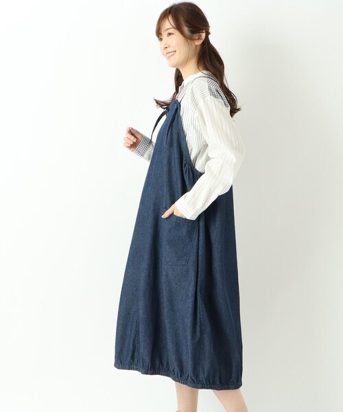 one'sterrace（ワンズテラス）の「デニム 裾バルーンエプロン ワンピース（ワンピース・レディース・ネイビー系5/ブルー系その他7・02）」の2枚目の写真