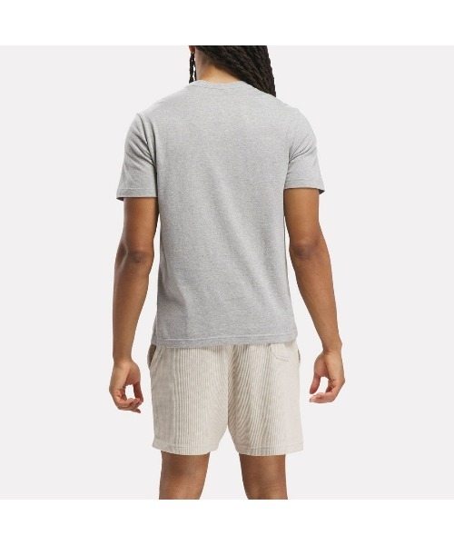 Reebok(リーボック)の「 アイデンティティ ビッグロゴ Tシャツ / IDENTITY BIG LOGO TEE(Tシャツ/カットソー・メンズ・ブラック/グレー/ネイビー・LARGE/MEDIUM/SMALL/XX-LARGE/X-LARGE)」の9枚目の写真