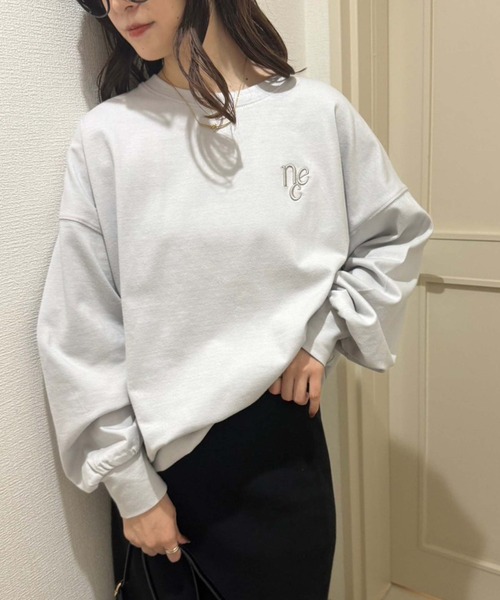one after another NICE CLAUP(ワンアフターアナザーナイスクラップ)の「ワンポイント刺繍ビッグロンT(Tシャツ/カットソー・レディース・チャコールグレー/ライトブルー/アイボリー/オフホワイト・FREE)」の15枚目の写真