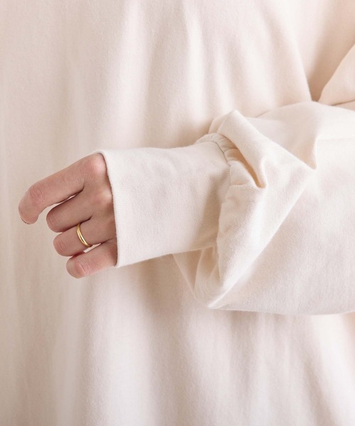 one after another NICE CLAUP(ワンアフターアナザーナイスクラップ)の「ワンポイント刺繍ビッグロンT(Tシャツ/カットソー・レディース・チャコールグレー/ライトブルー/アイボリー/オフホワイト・FREE)」の9枚目の写真
