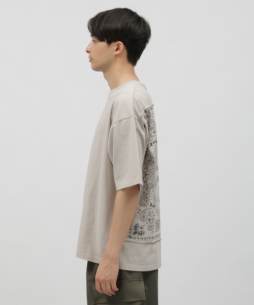 LAKOLE（ラコレ）の「バンダナ柄タタキツケT / 111217（Tシャツ/カットソー・メンズ・チャコールグレー/ライトグレー/オフホワイト/イエロー・MEDIUM/LARGE/X-LARGE）」の14枚目の写真