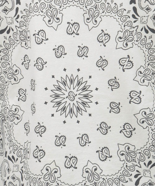 LAKOLE（ラコレ）の「バンダナ柄タタキツケT / 111217（Tシャツ/カットソー・メンズ・チャコールグレー/ライトグレー/オフホワイト/イエロー・MEDIUM/LARGE/X-LARGE）」の20枚目の写真