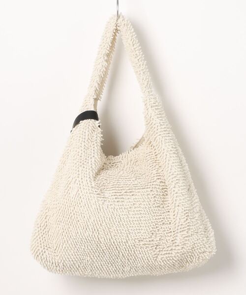 COOCO(クーコ)の「【moppu】ふわふわ素材のワンショルダーバッグ/A4対応(ショルダーバッグ・レディース・イエロー/ピンク/オフホワイト/ブルー/グレー・9)」の22枚目の写真