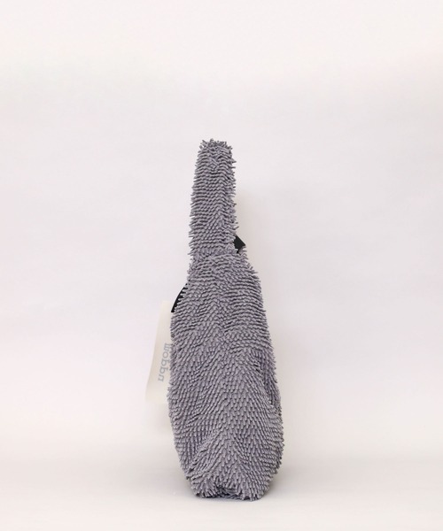 COOCO(クーコ)の「【moppu】ふわふわ素材のワンショルダーバッグ/A4対応(ショルダーバッグ・レディース・イエロー/ピンク/オフホワイト/ブルー/グレー・9)」の10枚目の写真