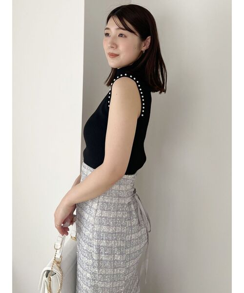 MERCURYDUO（マーキュリーデュオ）の「アームパールノースリニット（ニット/セーター・レディース・ブラック/オフホワイト/ブルー/ベビーピンク・FREE）」の21枚目の写真