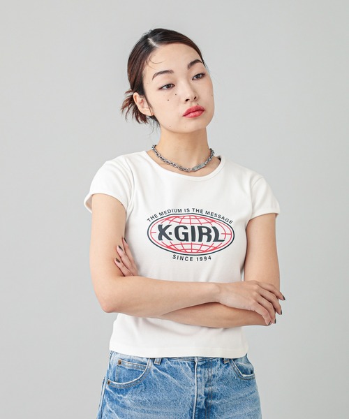 X-girl（エックスガール）の「SPHERE LOGO S/S BABY TEE（Tシャツ/カットソー・レディース・ブラック/ホワイト・S/M）」の9枚目の写真