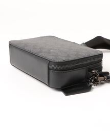 COACH（コーチ）の「チャーター クロスボディ 19・シグネチャー