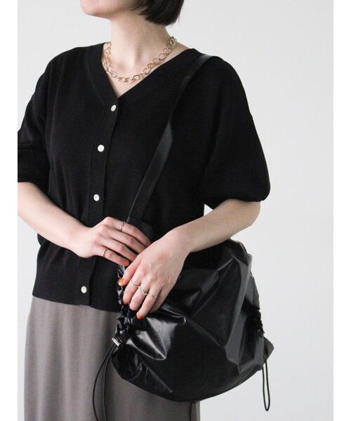 Lugnoncure(ルノンキュール)の「ドロストギャザーバッグ(ハンドバッグ・レディース・シルバー/ブラック・F)」の7枚目の写真