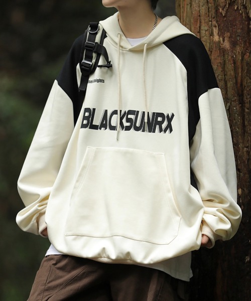 WESTBOY(ウエストボーイ)の「ルーズシルエット プルオーバー パーカー WO24S1TP02【WB ORIGINALS】(パーカー・メンズ・レッド/ホワイト/ブラック・L/M/XL)」の5枚目の写真