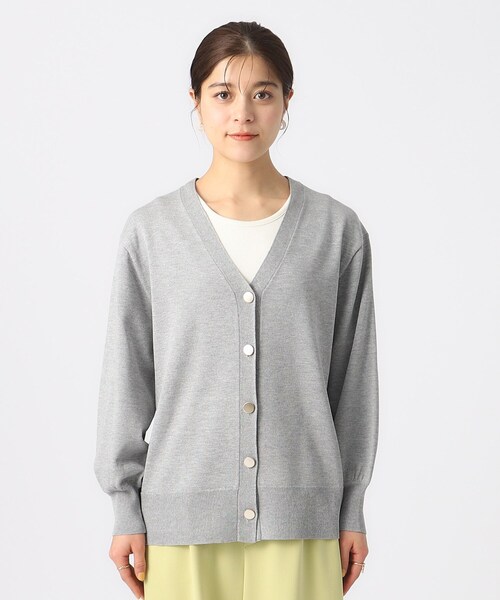 DRESKIP（ドレスキップ）の「◆【UV/洗える/M-LL】金ボタンがきらめく Vネックニットカーディガン（カーディガン/ボレロ・レディース・オフホワイト/グレー/ブラック/ライトブルー・02/03/04）」の21枚目の写真