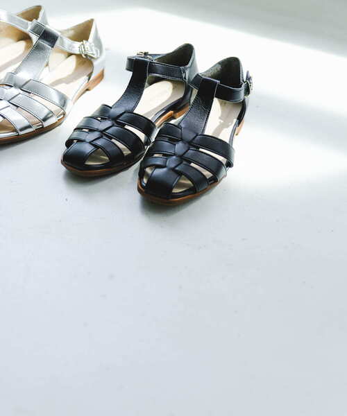 RODE SKO（ロデスコ）の「『MADE IN JAPAN』グルカサンダル（サンダル・レディース・シルバー/ブラック・36/37/38）」の5枚目の写真