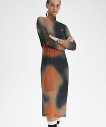FRED PERRY（フレッドペリー）の「Printed Mesh Mock Neck Dress