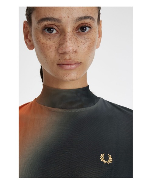 FRED PERRY（フレッドペリー）の「Printed Mesh Mock Neck Dress