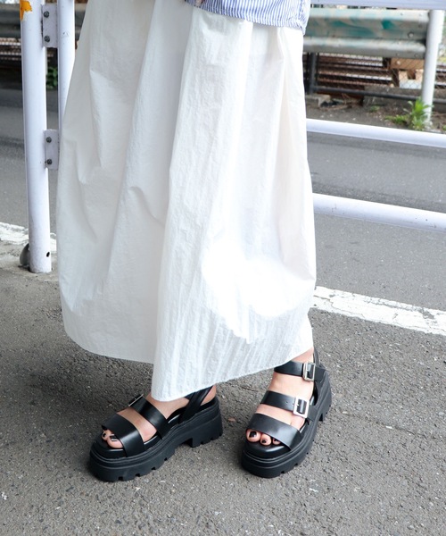 EVOL(イーボル)の「【EVOL】厚底ベルトサンダル IW5393(サンダル・レディース・アイボリー/ブラック・S/M/L)」の4枚目の写真