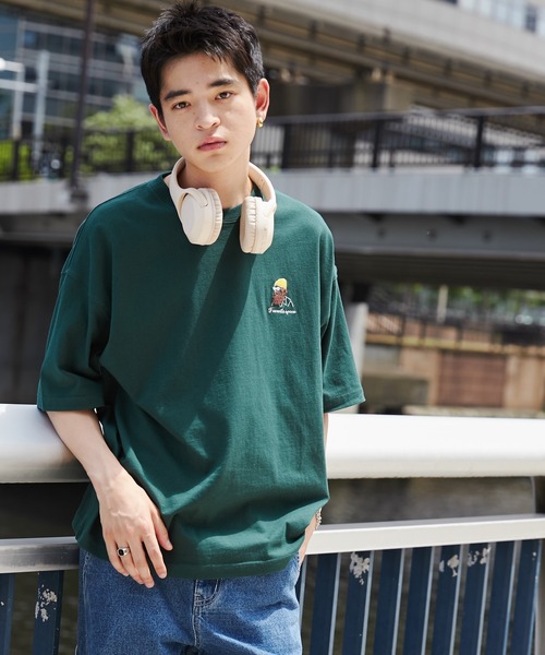 WEGO(ウィゴー)の「WEGO/ヒゲサガラ刺繍Tシャツ(Tシャツ/カットソー・メンズ・ホワイト/ブラック/ダークグリーン・MEDIUM/LARGE)」の21枚目の写真
