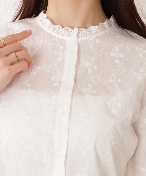 美品✨ティッカ 定価2.8万 半袖レースブラウス ブラック 前開き 襟付き Fanaka/ボリューム袖前開きレースブラウス -レースと刺繍使いの