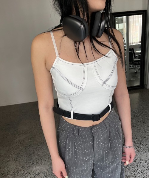 BLONDEY（ブロンディ）の「ベルト付きキャミソール（カップ付き）（キャミソール・レディース・ブラック/チャコールグレー/ブラウン/ホワイト・FREE）」の8枚目の写真