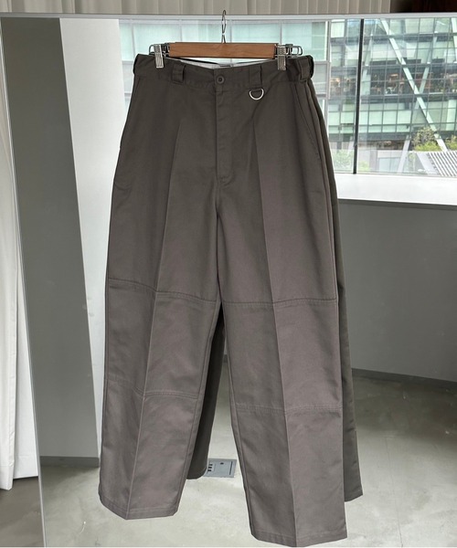 Perushu(ペルーシュ)の「ワイドダブルニーチノパンツ(その他パンツ・メンズ・ブラック/グリーン/ライトグレー・SMALL/LARGE/MEDIUM)」の4枚目の写真