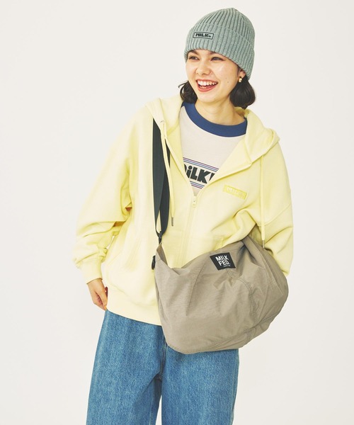 MILKFED.（ミルクフェド）の「RUBBER PATCH KNIT CAP（ニットキャップ/ビーニー・レディース・アッシュ/ブラック/ベージュ・ONE SIZE）」の5枚目の写真