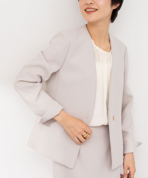 NOLLEY’S Sophi(ノーリーズソフィ)の「《セットアップ対応》ウォッシャブル撥水ダブルクロスノーカラージャケット(ノーカラージャケット・レディース・ネイビー/ベージュ・36/38)」の7枚目の写真