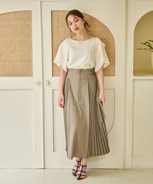 mysty woman（ミスティウーマン）の「チューリップスリーブプルオーバー　128889（Tシャツ/カットソー・レディース・ブラック/オフホワイト/ピンク・FREE）」の6枚目の写真