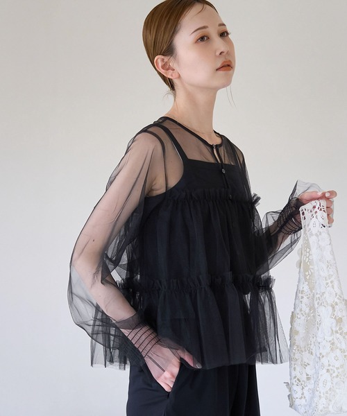 ROPE' PICNIC（ロペピクニック）の「チュールフリルカーディガン（カーディガン/ボレロ・レディース・ブラック/ブラウン/キナリ・38）」の2枚目の写真