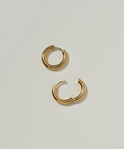 GOLDY(ゴールディ)の「【金属アレルギー軽減】ベーシック ライン ワンタッチ ステンレス ピアス(ピアス(両耳用)・レディース・ゴールド/シルバー・FREE)」の4枚目の写真