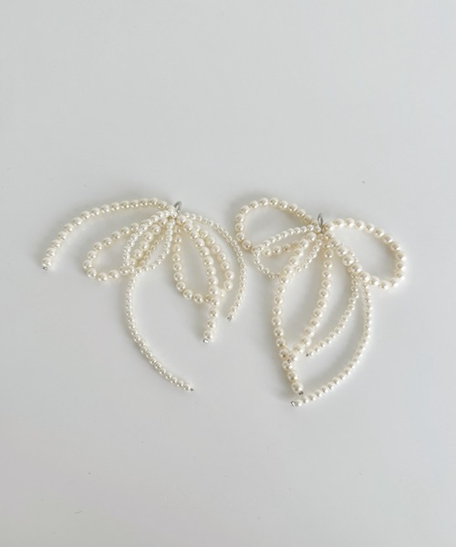 sowang(ソワン)の「ボリュームパールシューズアクセサリー スニーカーチャーム/2SET -volume pearl shoes accessory-(シューズアクセサリー・レディース・ホワイト・FREE)」の3枚目の写真