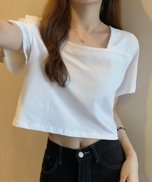 gossip!ロサンゼルス(ゴシップロサンゼルス)の「スクエアネッククロップドTシャツ(Tシャツ/カットソー・レディース・ホワイト/ブラック・S/M)」の1枚目の写真
